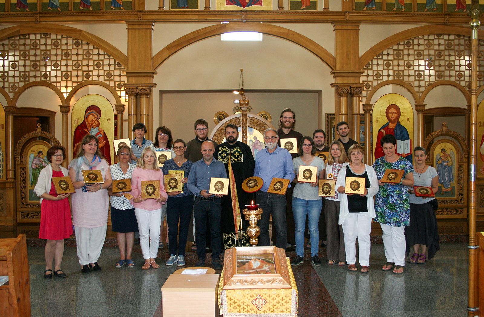 Graduation of the first level class of Eikonon Schole in 2017.